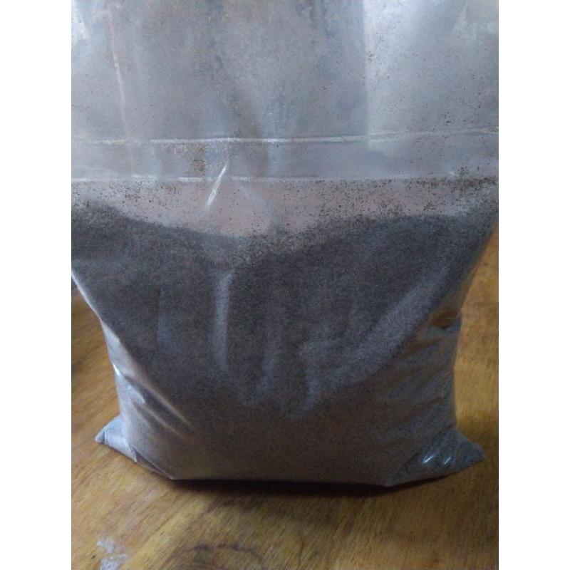Lân dạng bột bón lót, trộn đất