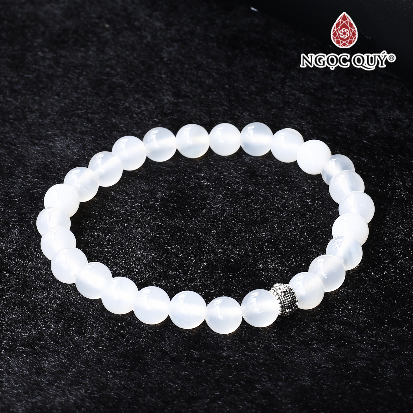 Vòng đá mã não trắng 6mm phối charm bạc mệnh thủy kim - Ngọc Quý Gemstones