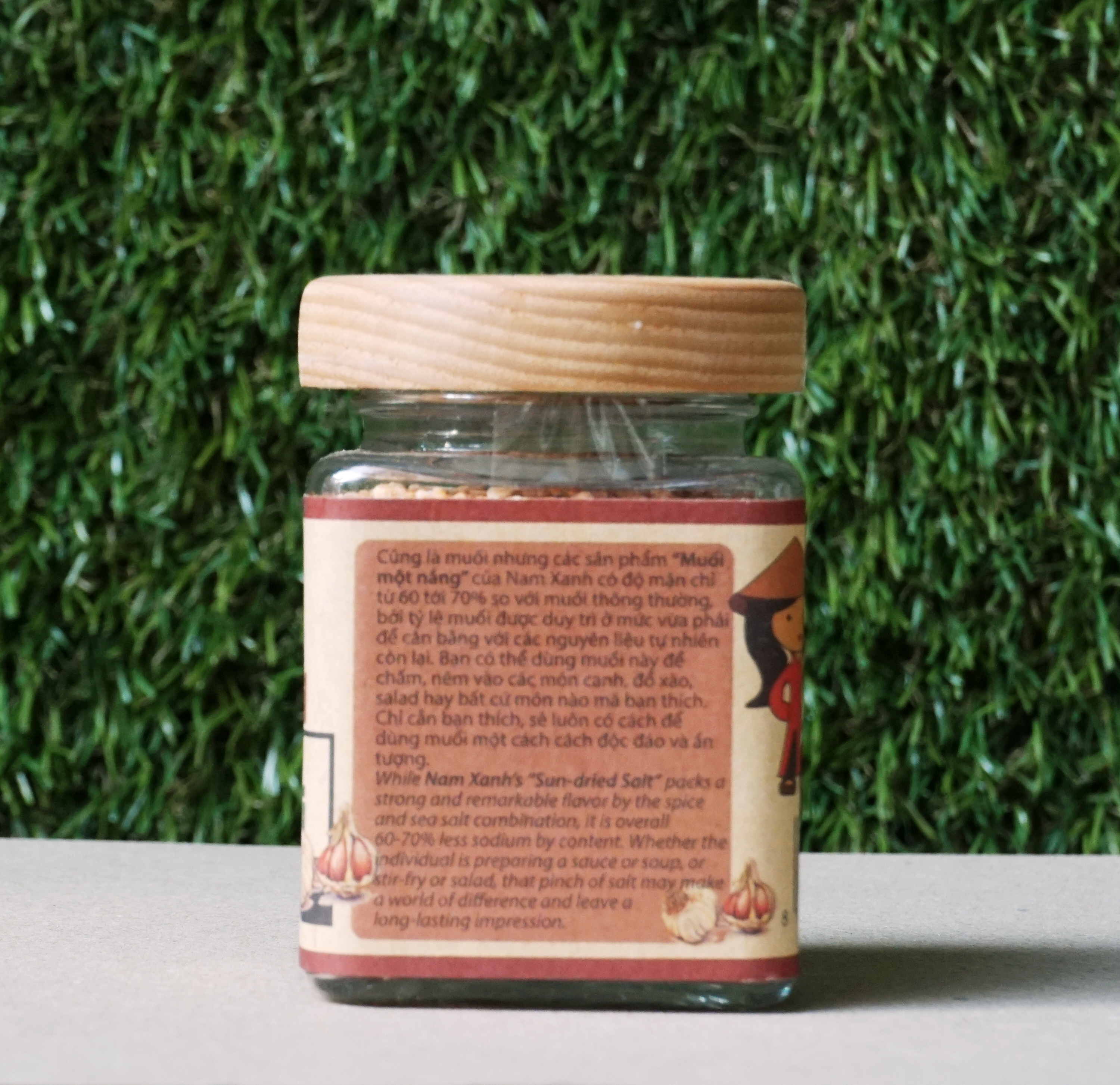 Muối Tỏi Một Nắng 90g / Sea Salt With Sun And Dried garlic 90g