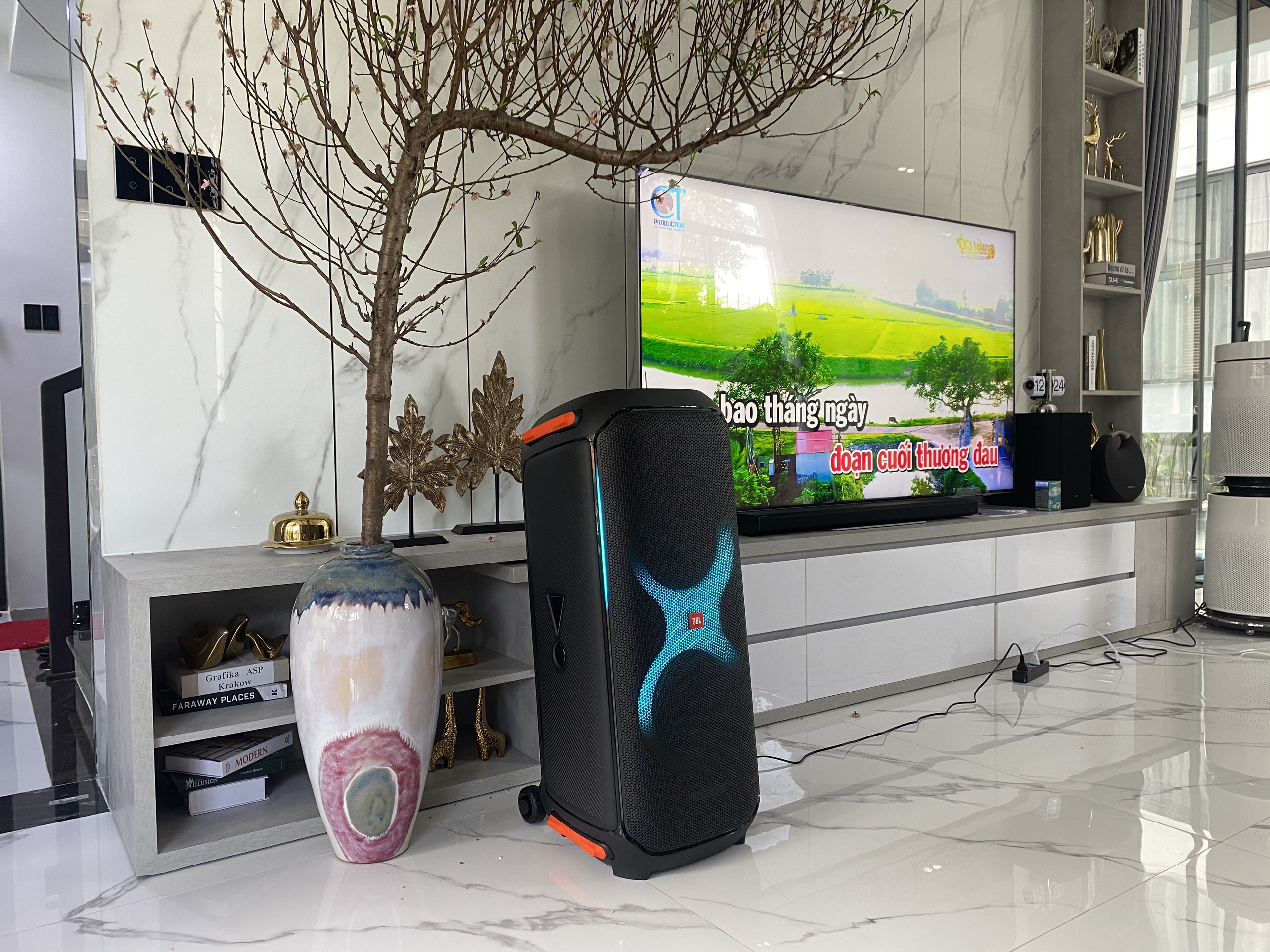 Loa Bluetooth JBL PARTYBOX 710 - Hàng Chính hãng