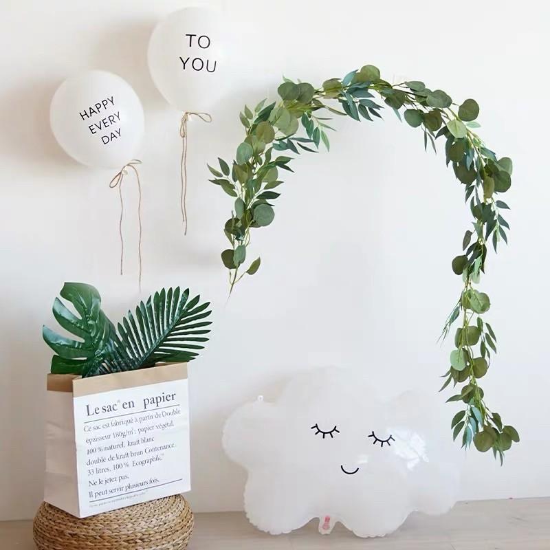 Dây lá giả trang trí sinh nhật phong cách Hàn quốc