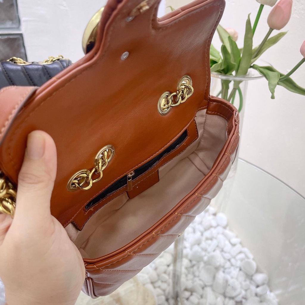Mẫu túi da đeo chất da mềm dầy dặn