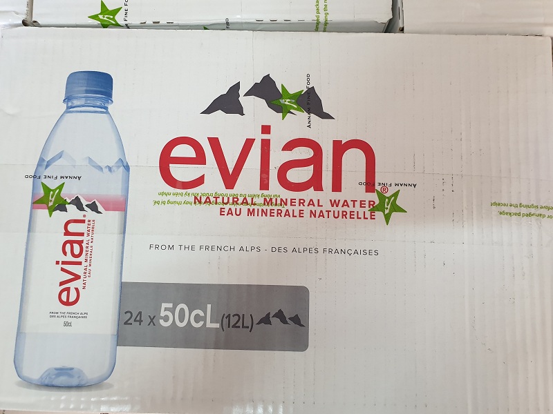 Thùng 24 Chai Nước Khoáng Evian Chai Nhựa (500ml / Chai)