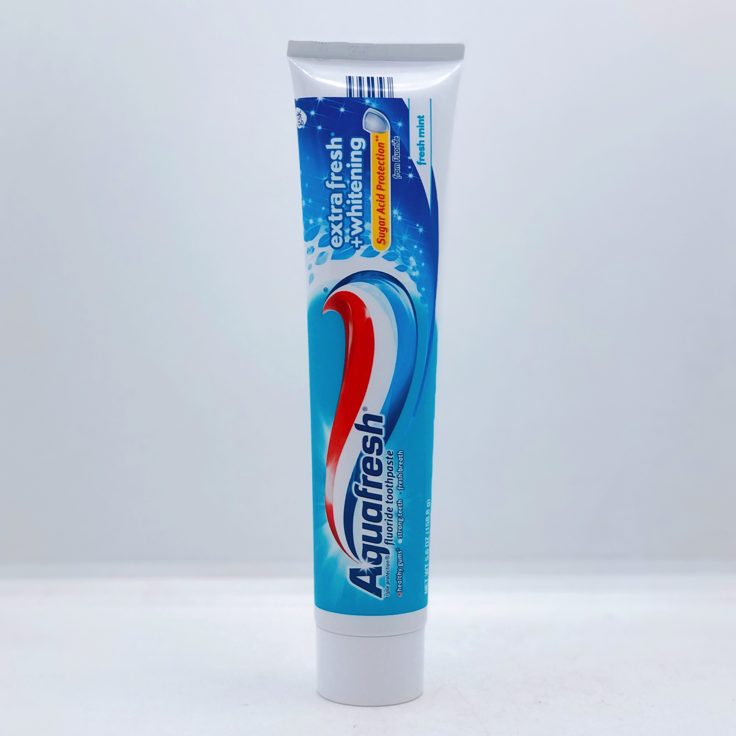 Kem Đánh Răng Aquafresh Extra Fresh + Whitening Tuýp 158.8G