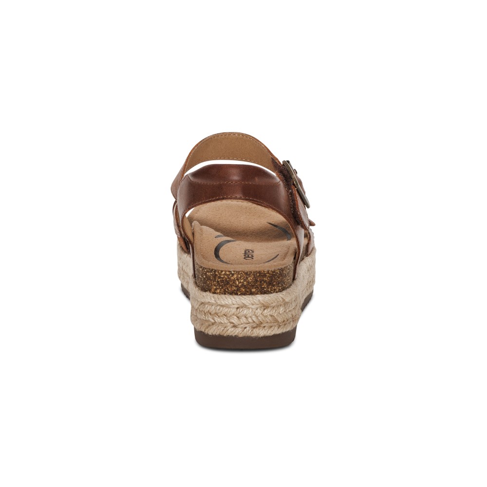 Sandal sức khỏe nữ Aetrex Paula Walnut