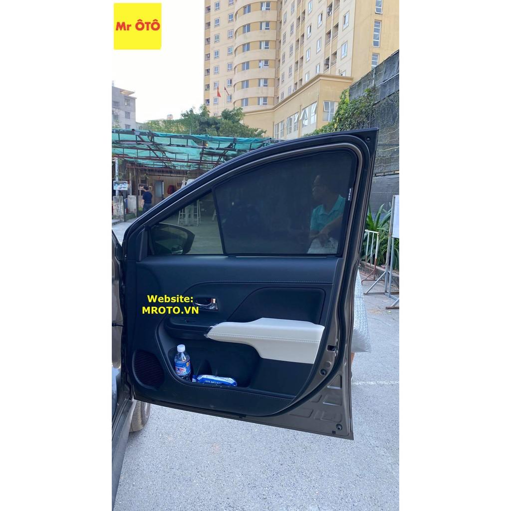 RÈM CHE NẮNG NAM CHÂM CHO XE TOYOTA RUSH.
