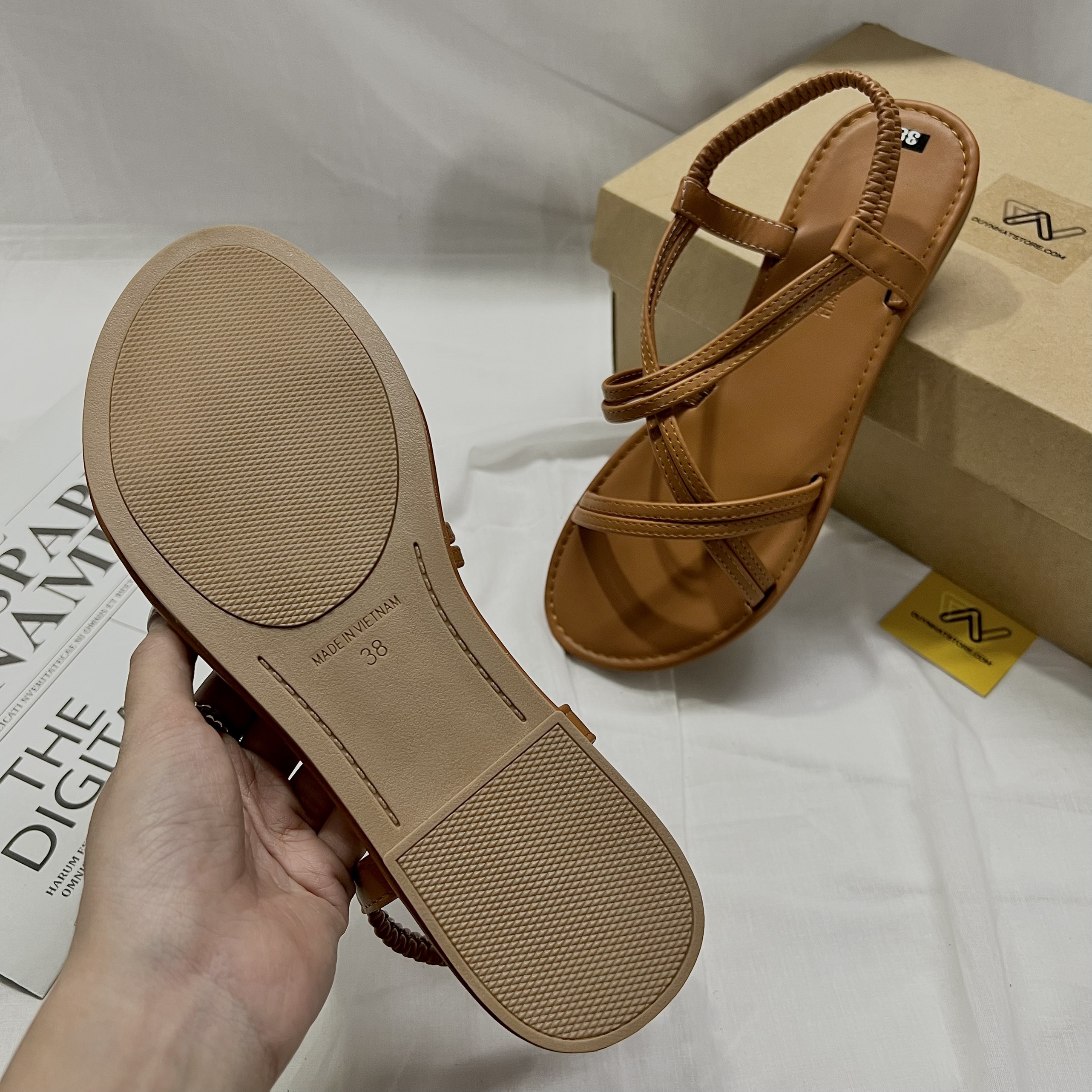 Giày Sandal Nữ Quai Ngang Chéo Đế Bệt Màu Nâu Đen Dây Mảnh Nhỏ Duy Nhật Store Học Sinh Đi Học Bền Uzzang Chiến Binh Thun