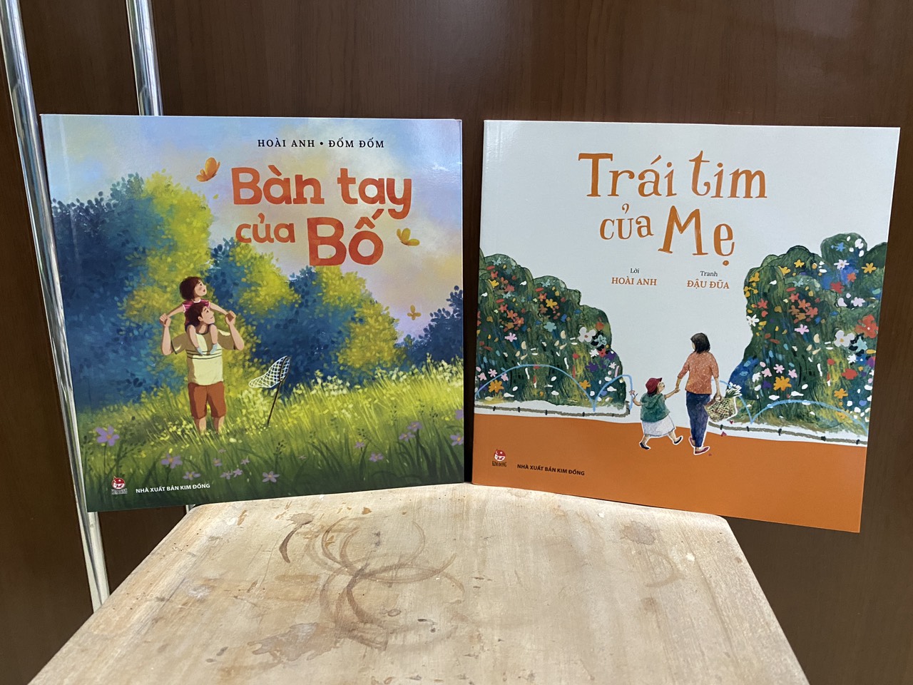 Combo 02 cuốn: trái tim của mẹ; bàn tay của bố