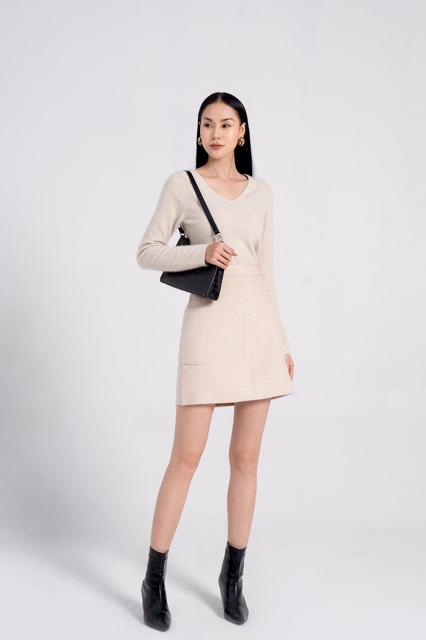Áo len nữ tay dài cổ V Eva de Eva 21SALE011T