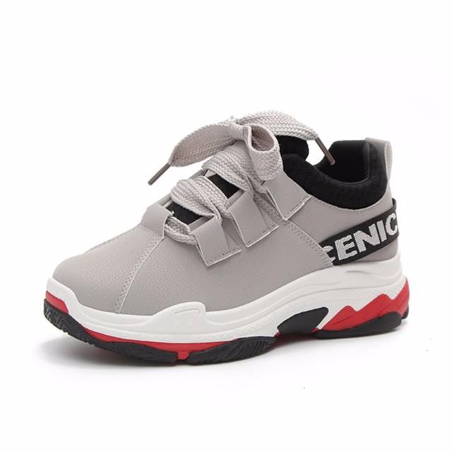 Korean ladies' sports shoes