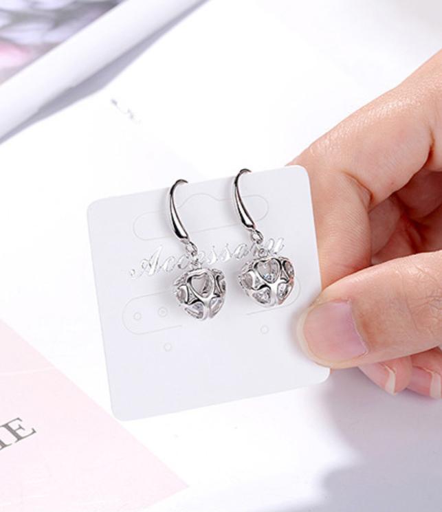 Bông tai trái tim lồng đá BHBT362