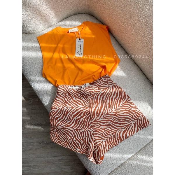 Quần short nữ hoạ tiết Lalaclothing