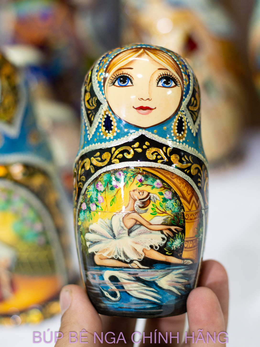BỘ BÚP BÊ NGA MATRYOSHKA CAO CẤP 5 LỚP 18CM HOA VĂN "VỞ BALE HỒ THIÊN NGA" RẤT ĐẸP VÀ SANG TRỌNG