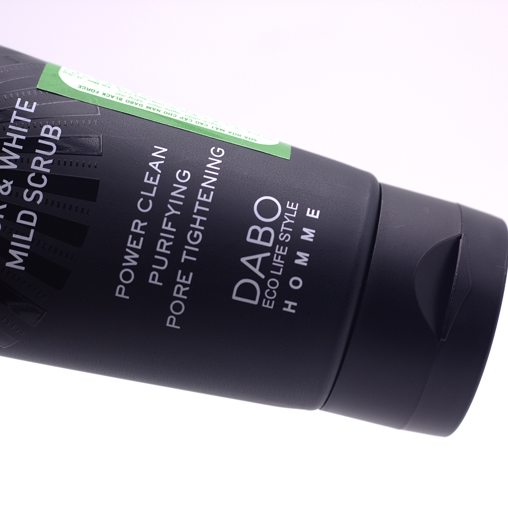 Sữa rửa mặt dành cho phái mạnh ngừa mụn tối ưu Hàn Quốc Dabo Black Force – For Men – Hàng chính hãng.