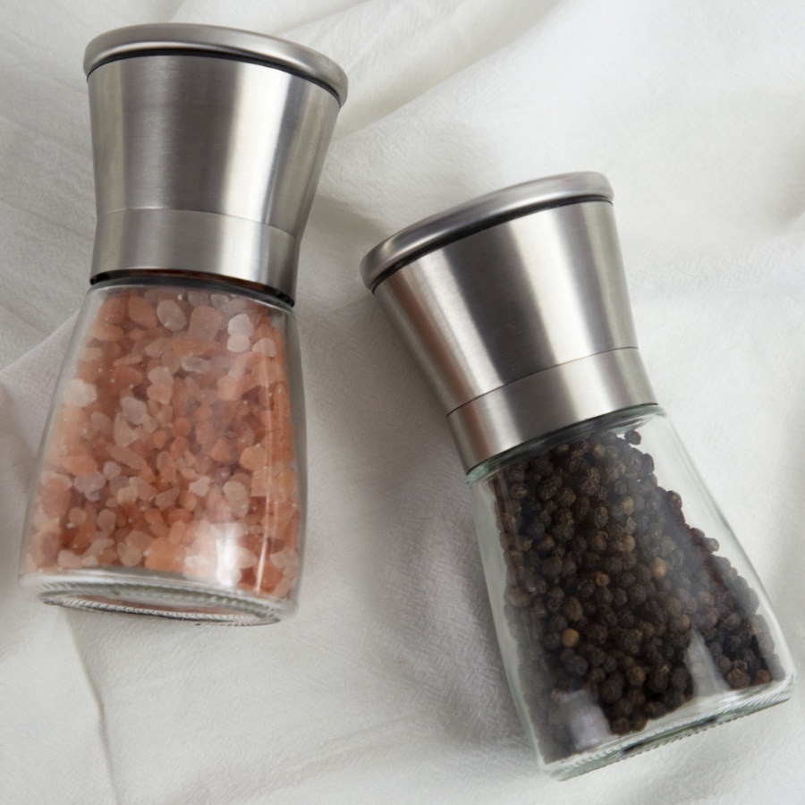 Dụng cụ xay tiêu nắp inox cao cấp