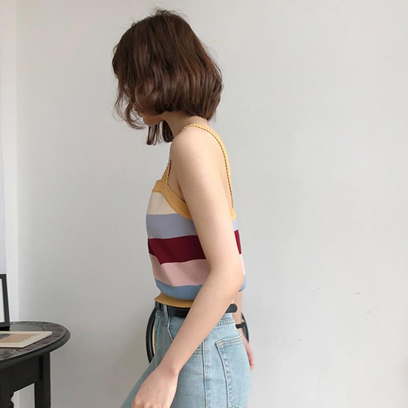 Áo dệt kim không tay phối hoạ tiết kẻ sọc ngang nữ tính