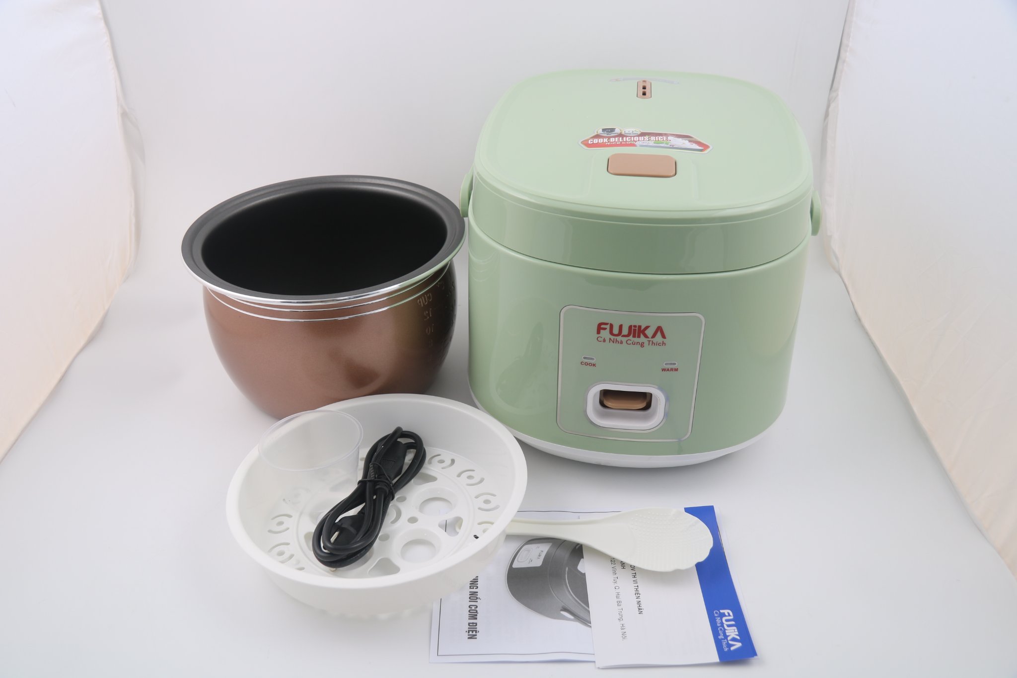 Nồi Cơm Điện Lòng Niêu FUJIKA FJ-NC1818 - Màu Ngẫu Nhiên - Hàng Chính Hãng