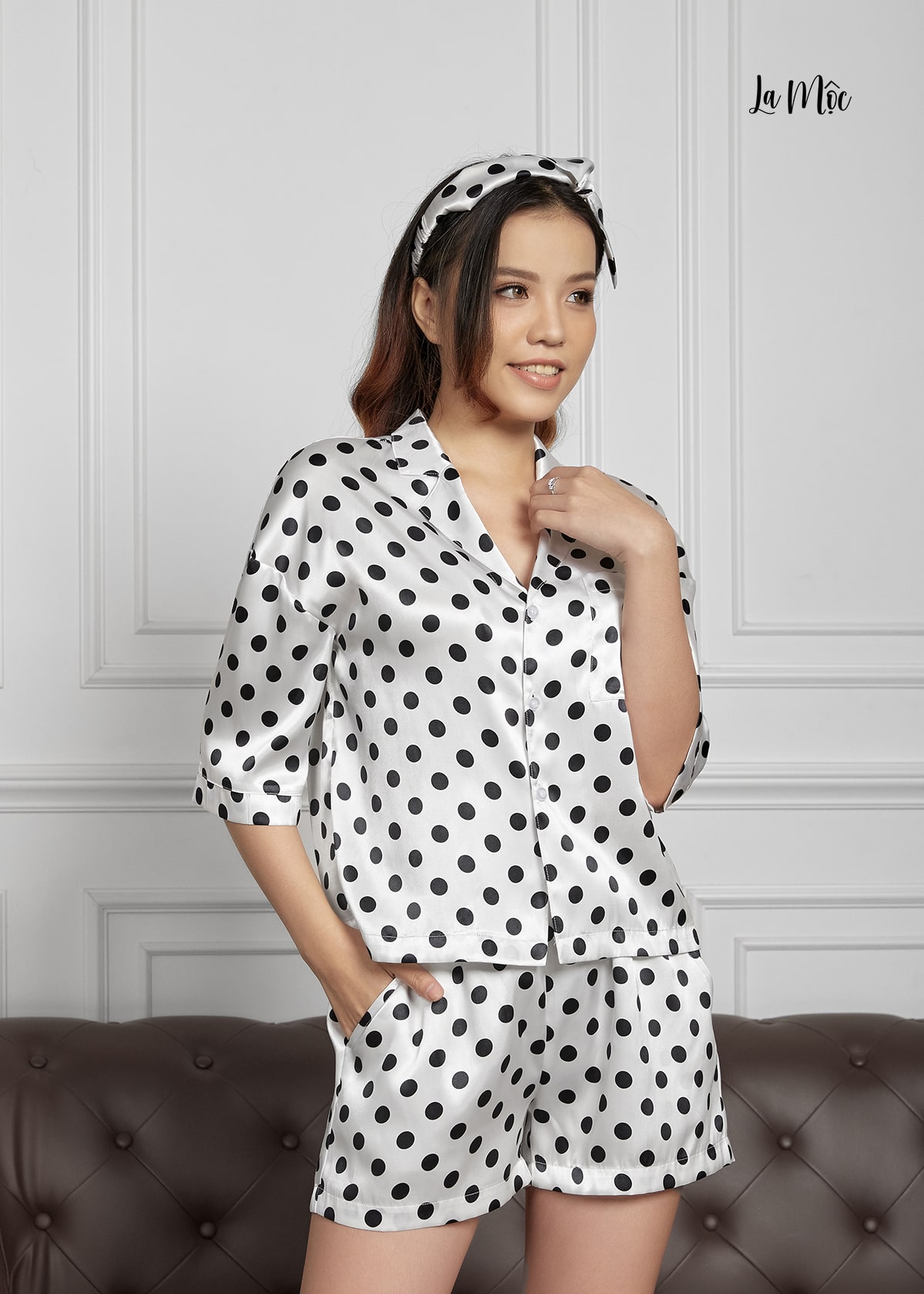 Đồ Bộ Nữ Mặc Nhà Pijama Ngắn Tay Lỡ Lụa Hàn Maxivic, La Mộc - MM112106