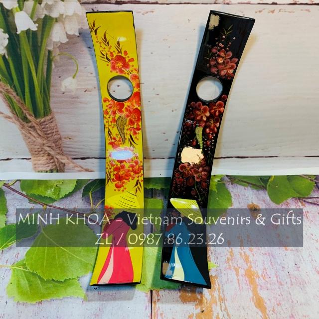 Giá Đỡ Chai Sơn Mài Vẽ Tay Thiếu Nữ Áo Dài - Balancing Wine Bottle Holders
