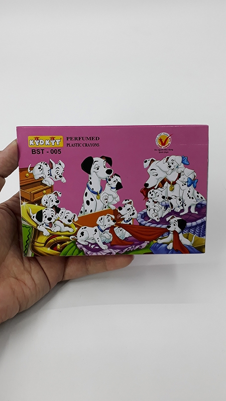 Viết Sáp Màu Chó Đốm BS-005 - Mẫu Bao Bìa Màu Hồng