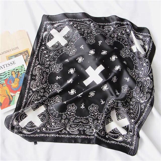 Khăn turban bandana lụa vuông size 60x60cm phong cách streetstyle