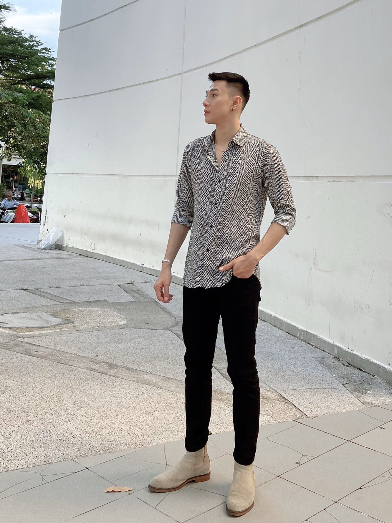 Áo sơ mi lụa họa tiết dài tay form rộng S3