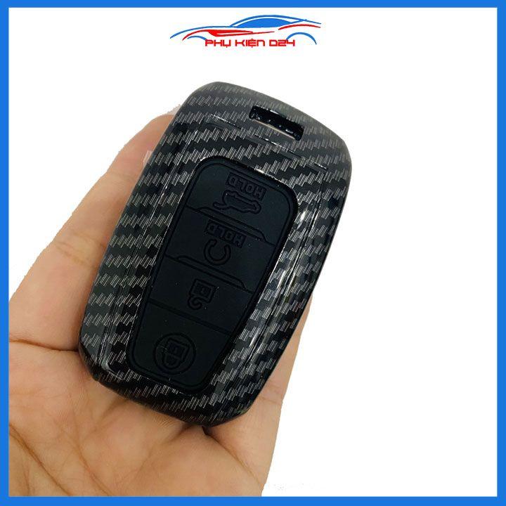 Ốp chìa khóa vân cacbon Sonet 2021-2023 bản 4 nút kèm móc khóa