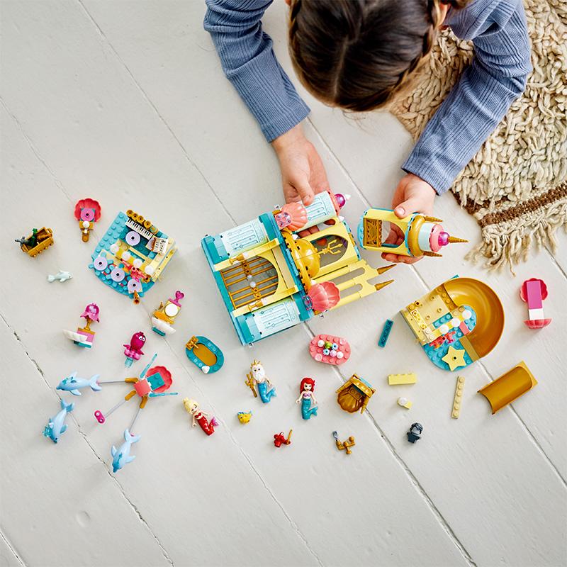 Đồ Chơi LEGO Disney Princess Lâu Đài Của Công Chúa Ariel 43207