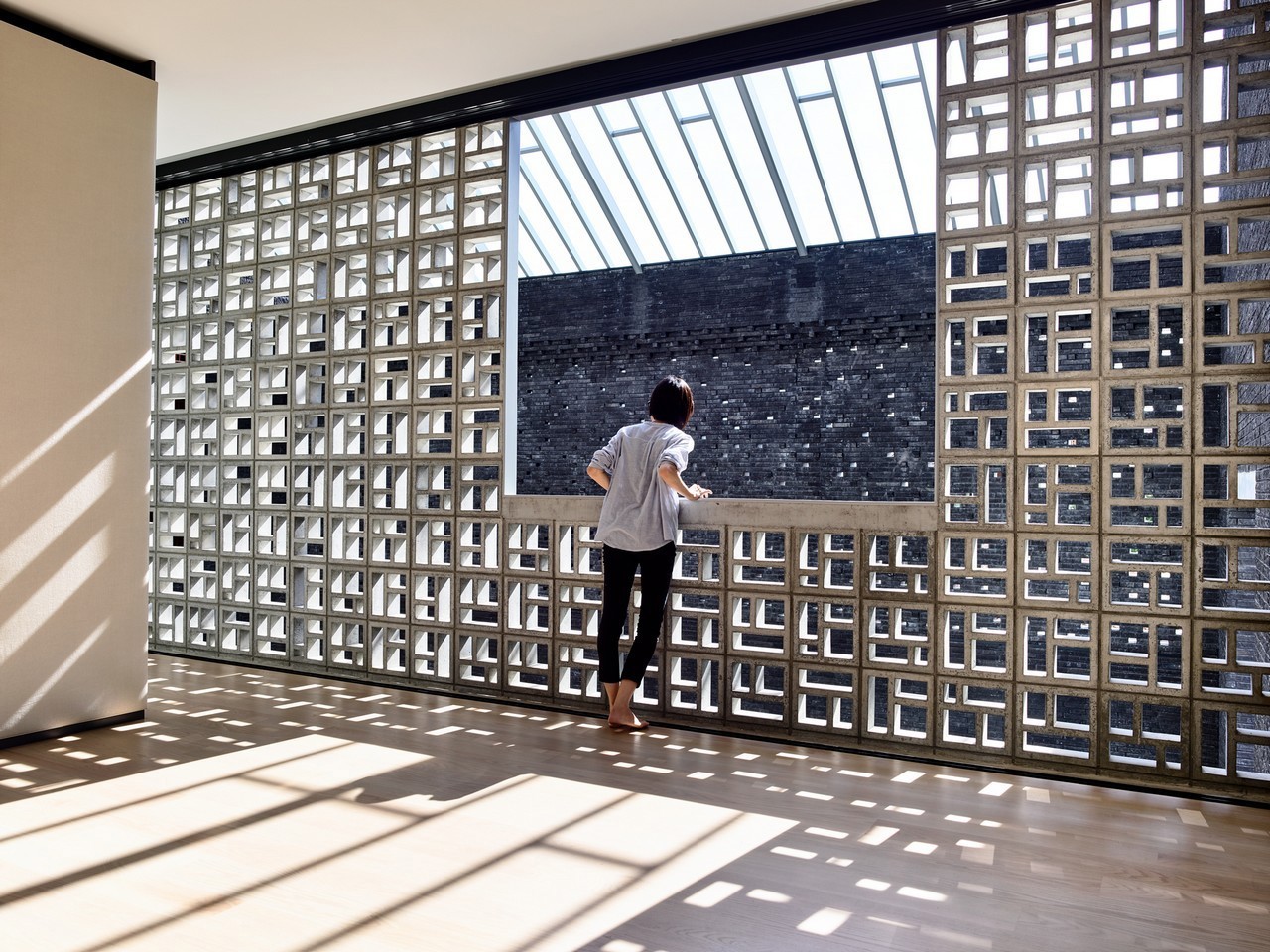 Artbook - Sách Tiếng Anh - The Space Between