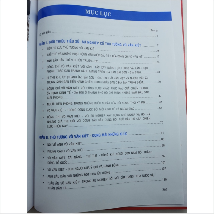 Sách Cuộc Đời Và Sự Nghiệp Cố Thủ Tướng Võ Văn Kiệt - Những Ký Ức Không Phai Mờ Về Thủ Tướng - V2223D