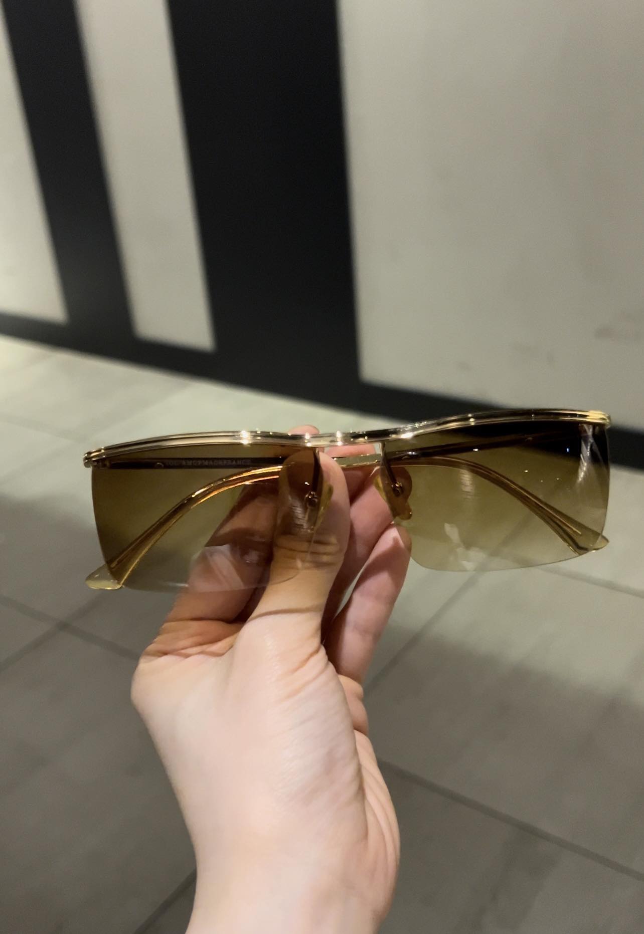 Kính râm Nam Solex Amor ve vàng 14K càng nhỏ cao cấp
