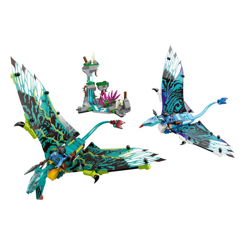 Đồ Chơi LEGO AVATAR Chuyến Bay Rồng Banshee Đầu Tiên Của Jake & Neytiri 75572