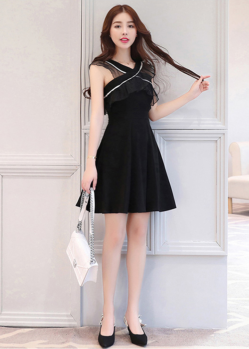 Đầm Phối Lưới Form Xòe Duyên Dáng