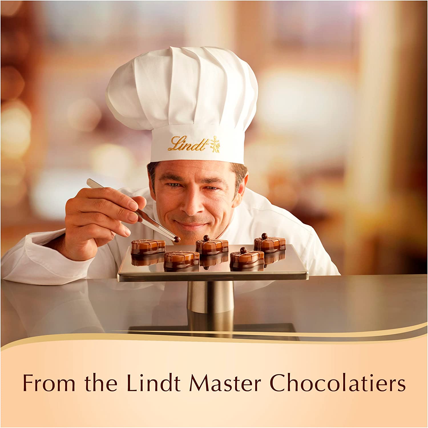 Hộp quà tặng chocolate LINDT Swiss Luxury Selection - 14 cái