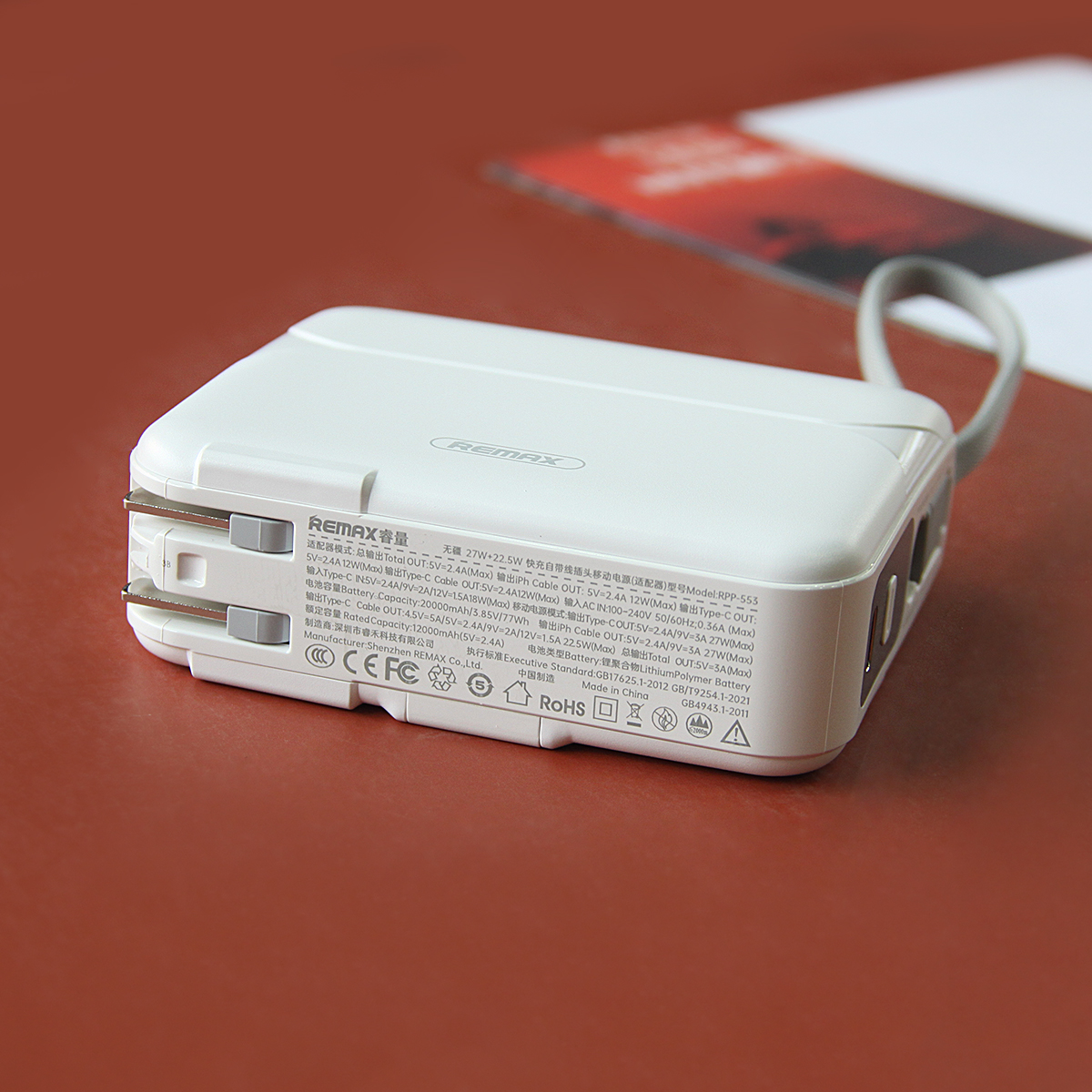 Sạc dự phòng 20000mAh kiêm củ sạc Remax RPP 553 thiết kế kèm dây sạc nhanh 27w cho 14 Serie - Hàng Chính Hãng Remax