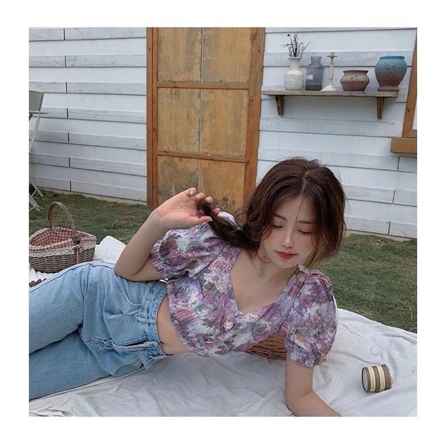 Áo sơmi hoa croptop cúc ngọc sang trọng