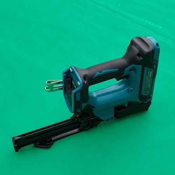 MÁY BẮN ĐINH GHIM DÙNG PIN MAKITA DST121ZK - HÀNG CHÍNH HÃNG
