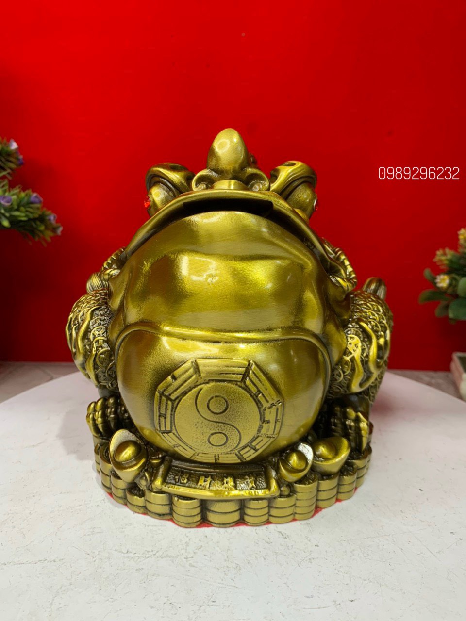 Tượng Cóc thềm thừ có sừng phong thuỷ bằng đồng vàng