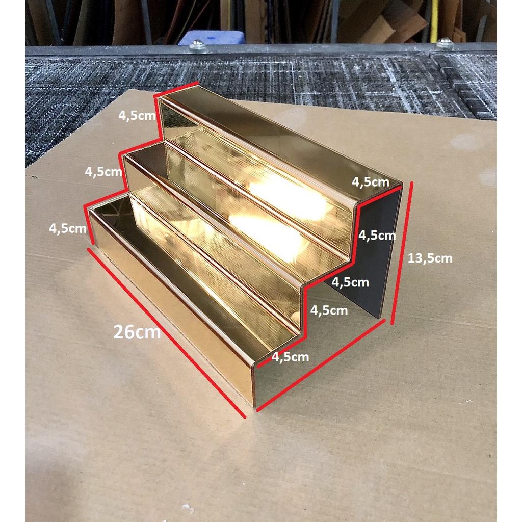 Kệ Mica tráng gương trưng bày sản phẩm , mô hình, quà tặng nhiều tầng WCF, figure dạng bậc thang