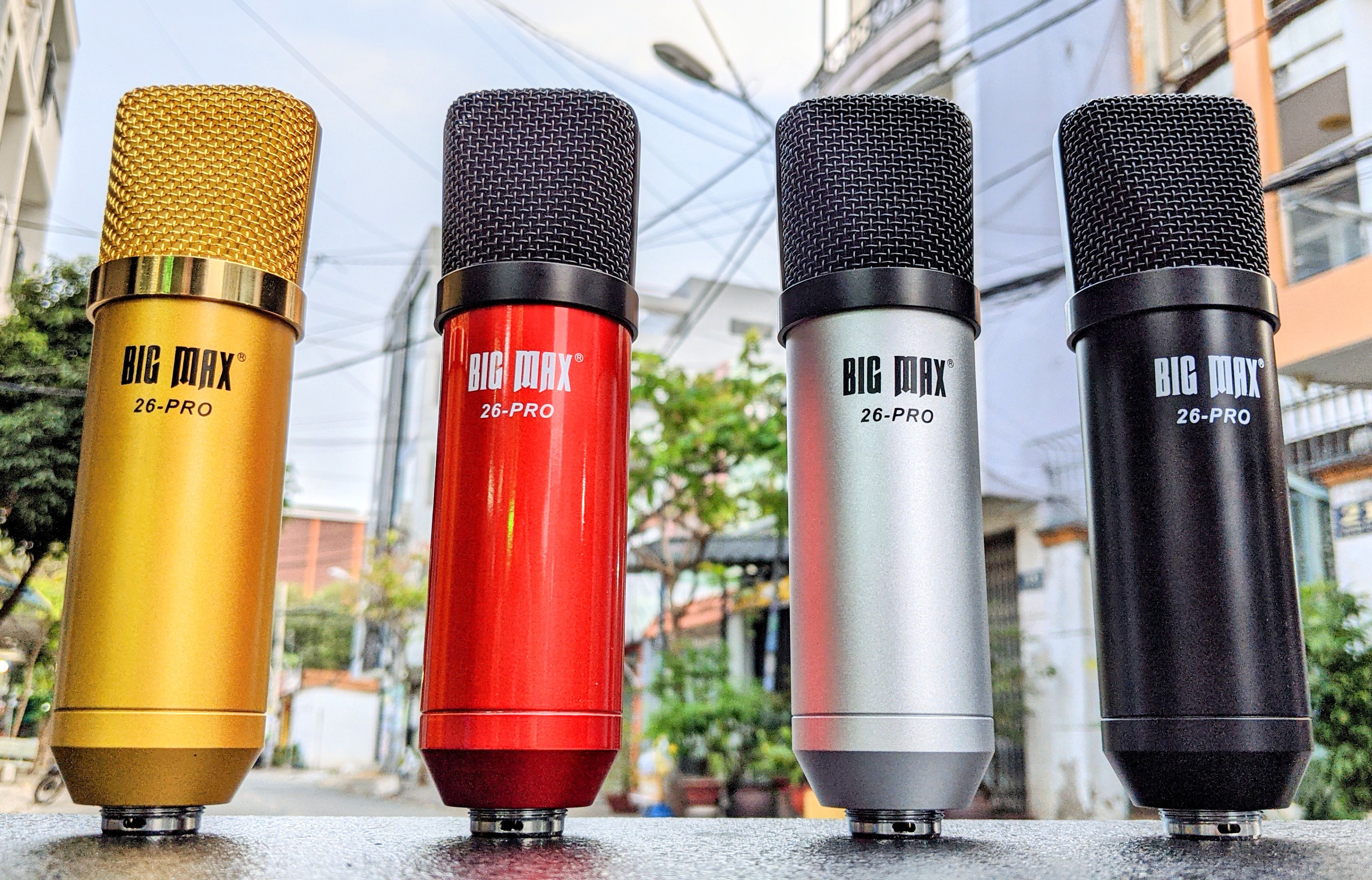 Micro thu âm cao cấp Big Max 26 pro - Mic thu âm hát karaoke online chuyên nghiệp - Chống hú, chống nhiễu, xứ lí tạp âm cực tốt - Giao màu ngẫu nhiên - Hàng chính hãng