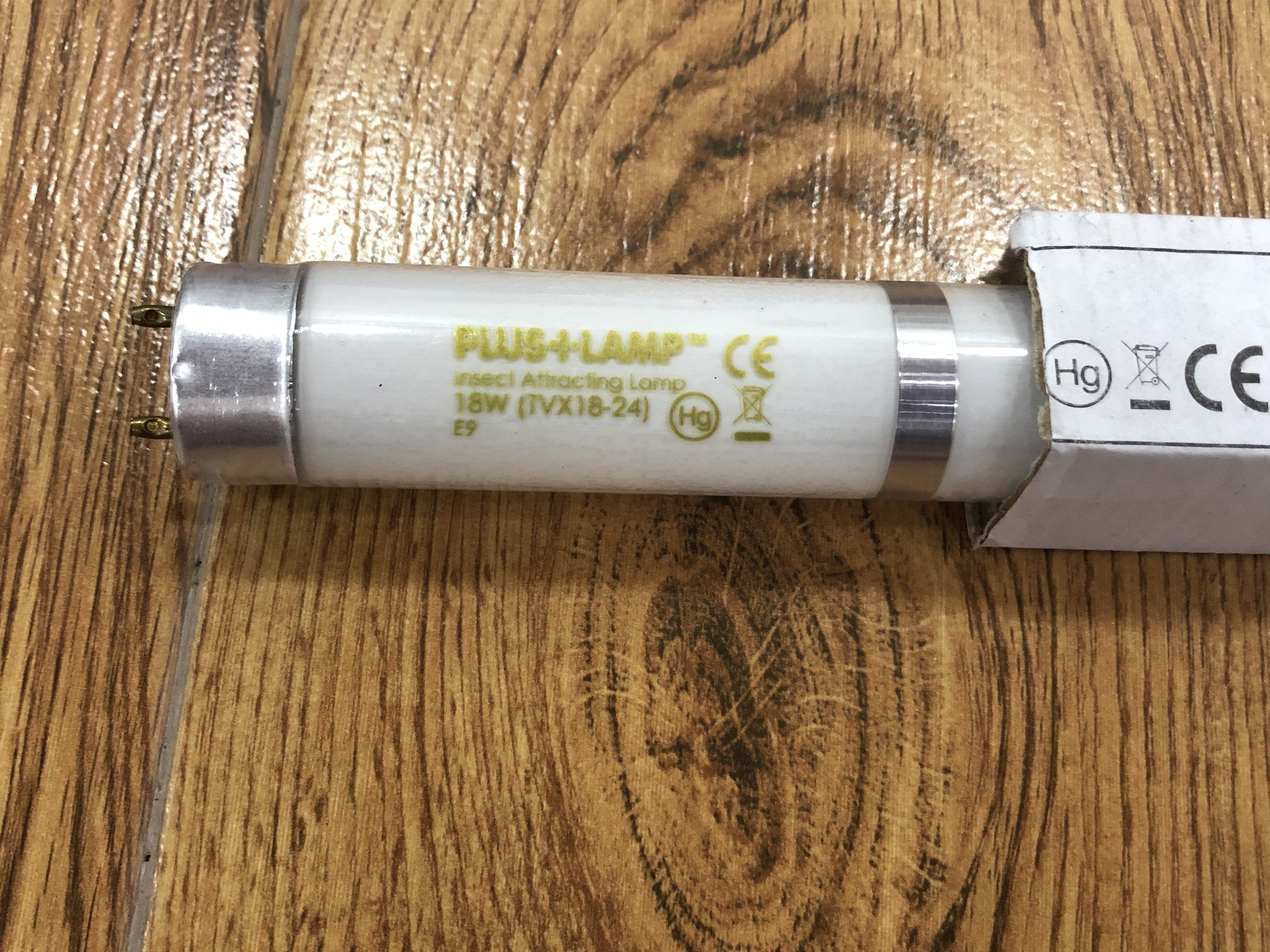 Bóng chống vỡ Pluslamp 15W ( dùng cho đèn diệt côn trùng )