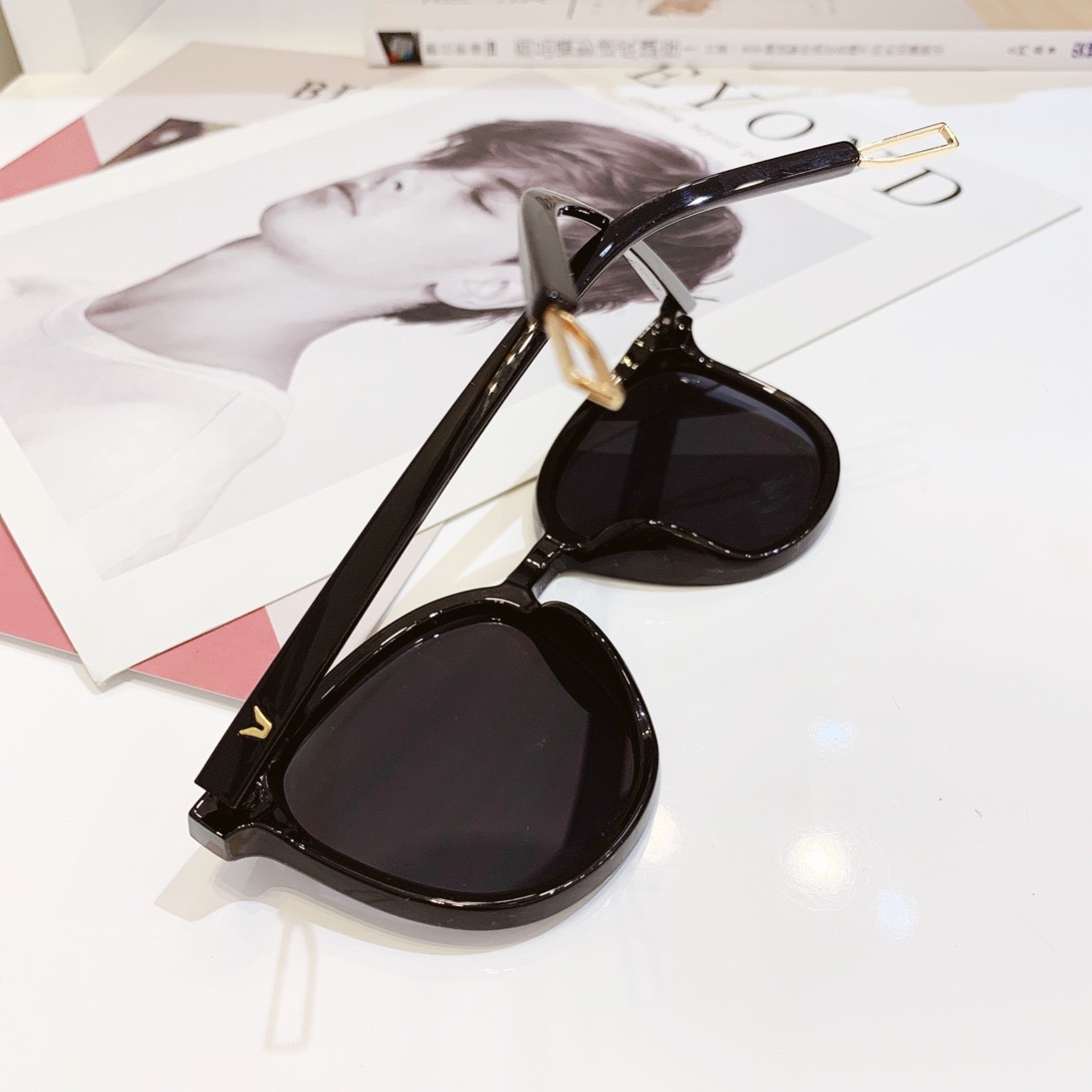 Kính mát Unisex 2019 mới