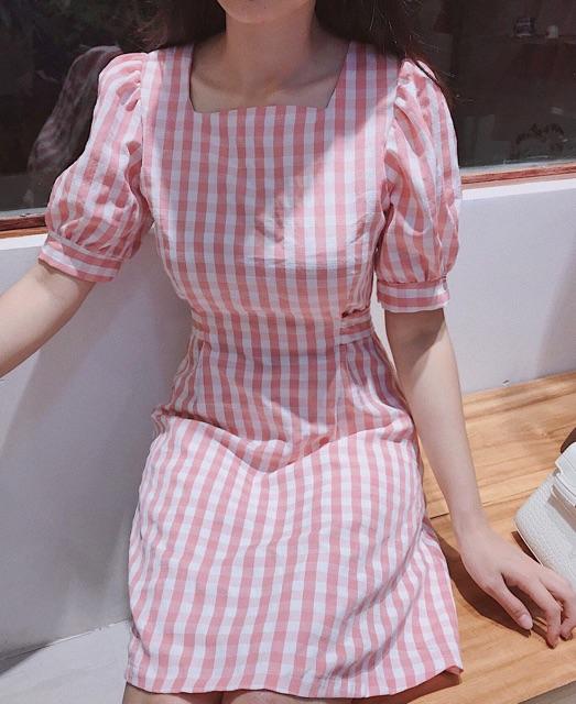 Đầm váy caro hồng cổ vuông v2