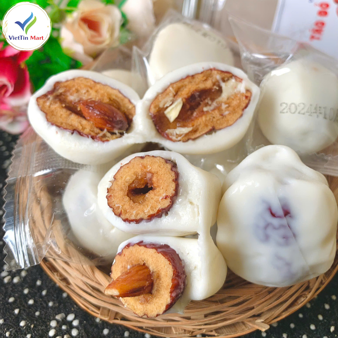 Táo Đỏ Bọc Hạnh Nhân Phủ Sữa Lạc Đà 300g VietTin Mart