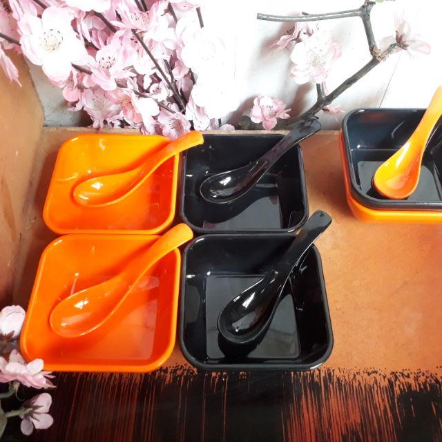 Bộ bát chè vuông bằng phíp gồm bát và thìa
