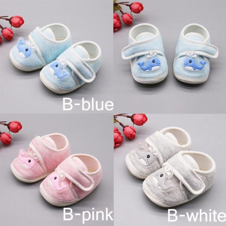 Cho Bé Giày Tập Đi Đế Mềm Hoạ Tiết Kẻ Sọc Cho Bé