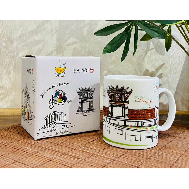 Ly uống nước vẽ cảnh Hà Nội. Gốm sứ Bát Tràng