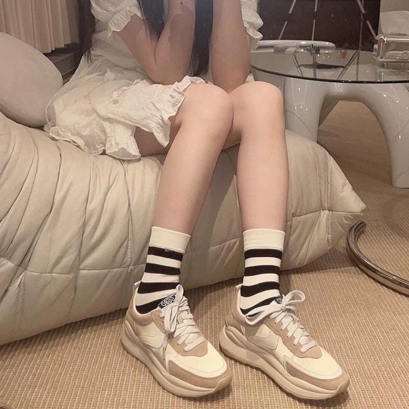 Set 8 đôi tất chữ CFREESHIPVớ cotton Kẻ Sọc Đen trắng thể thao cổ cao phong cách thể thao, trẻ trung, năng động. (sỉ