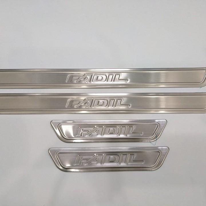 Trọn bộ nẹp bước chân, bệ bước chân, ốp tay, chén hõm cửa, nắp xăng Vinfast fadil
