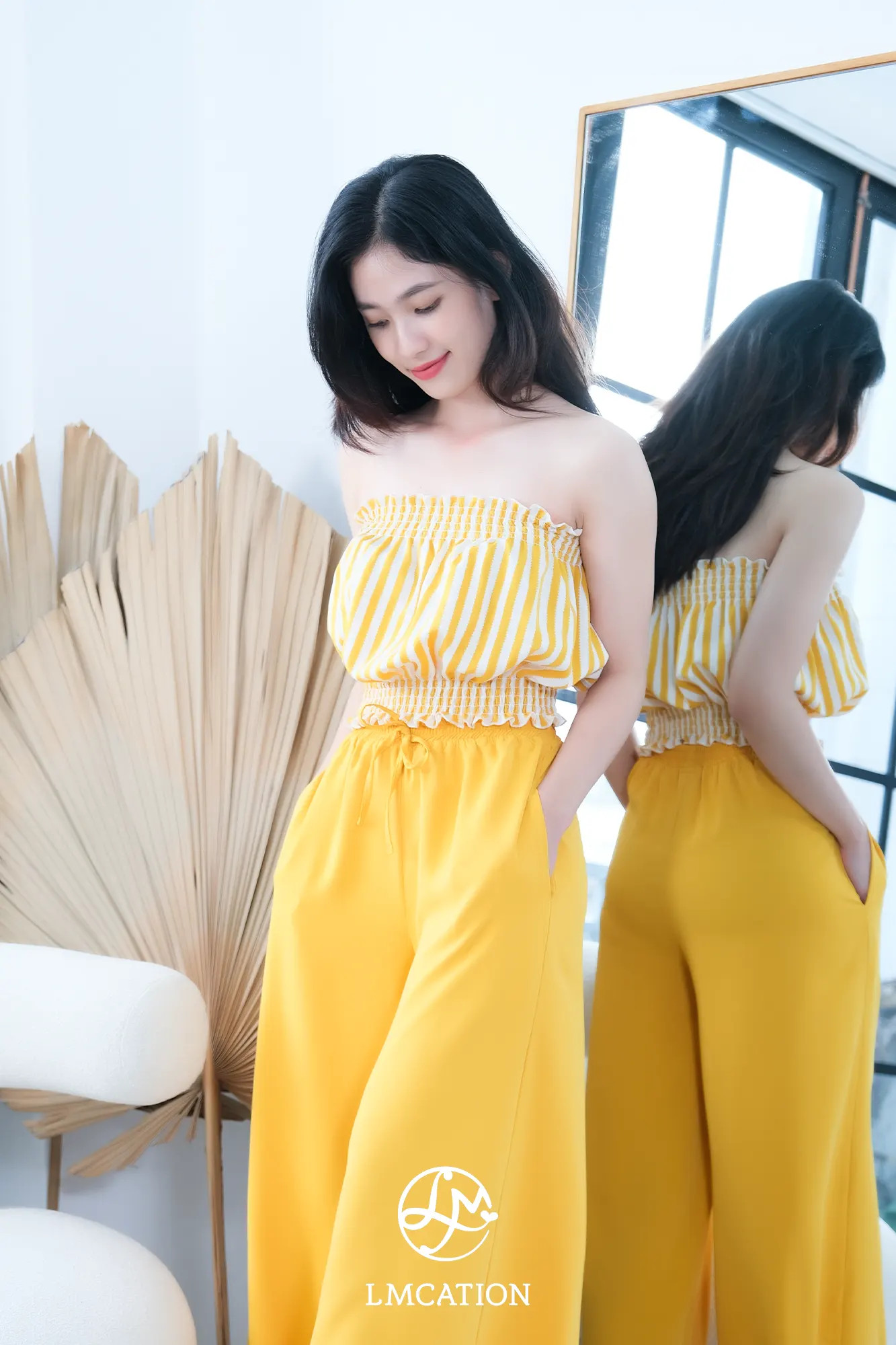Đồ Bộ Mặc Nhà LMcation - Áo ống Carol màu sọc vàng &amp; Quần váy dài Mila màu vàng
